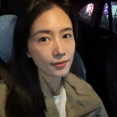 万英泽